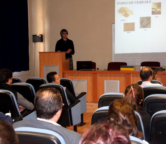 Letonya Üniversitesi Öğretim Üyeleri AİBÜ’de Seminer Verdi