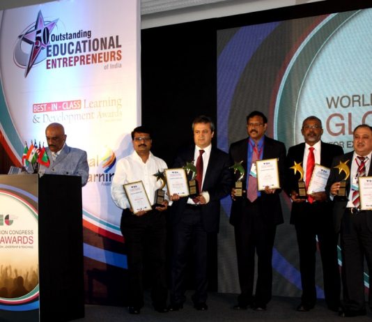 Prof. Dr. Mehmet Bahar’a Eğitim Liderliği Ödülü