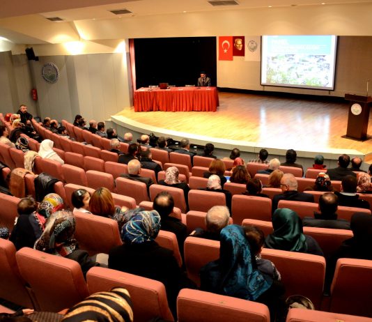 Gümüşhane’liler AİBÜ’de Düzenlenen Panelde Buluştu
