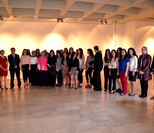 AİBÜ Öğrencilerinden Bilim ve Sanatı Buluşturan Sergi…