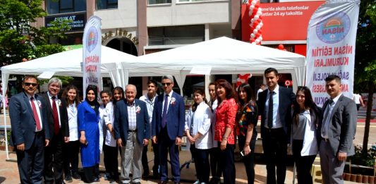 İzzet Baysal Şükran Günleri’ne Büyük İlgi…