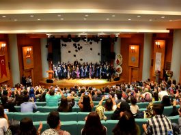 AİBÜ Sağlık Hizmetleri MYO, İlk Mezunlarını Verdi