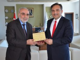 İSAM Başkanı Prof. Dr.Raşit Küçük’ten Rektör Coşkun’a Özel Teşekkür