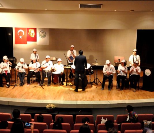 ZİÇEV Öğrencileri Müzikteki Yeteneklerini Sergilediler