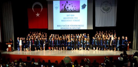 17’nci Dönem Hemşirelik Bölümü Öğrencilerimiz Mezun Oldu