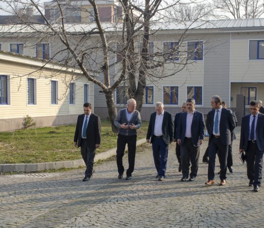 Rektör Alişarlı, Bolu Teknik Bilimler MYO’da İncelemelerde Bulundu