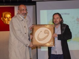 Gazeteci-Yazar Abdurrahman Dilipak, Genç İHH’nın Konferansında Konuştu