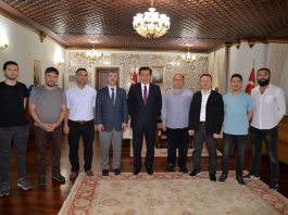 Üniversitemiz Mühendislik Fakültesi Öğrencileri Projelerini Vali Ümit’e Tanıttılar