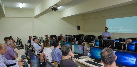 Üniversitemiz Teknik Destek Personellerine Eğitim Verildi