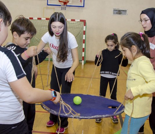 Spor Bilimleri Fakültesi Öğrencilerinden “Göster Kendini Çocuk” Etkinliği