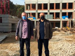 Fatih Metin ve Mustafa Alişarlı, Hukuk Fakültesi İnşaatında İncelemelerde Bulundu