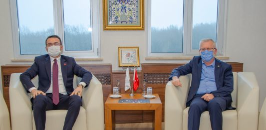 Süleyman Bakan’dan Rektör Alişarlı’ya Ziyaret
