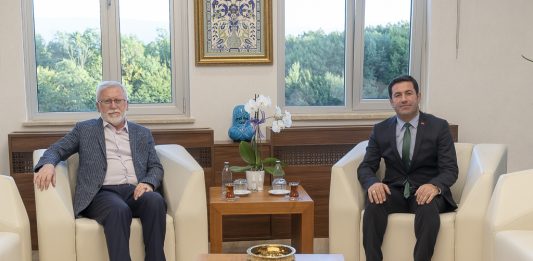Emrullah Güler Rektör Alişarlı’yı Ziyaret Etti