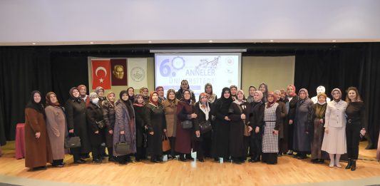 6. Anneler Üniversitede Okulu Başladı
