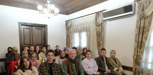 Kırklanmış Portreler Panel ve İmza Günü Düzenlendi