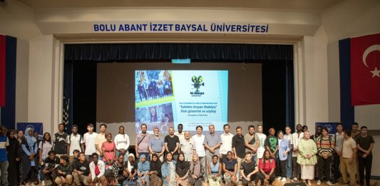 Bi Dünya Sinema’nın ilk filmi Sahibini Arayan Madalya oldu