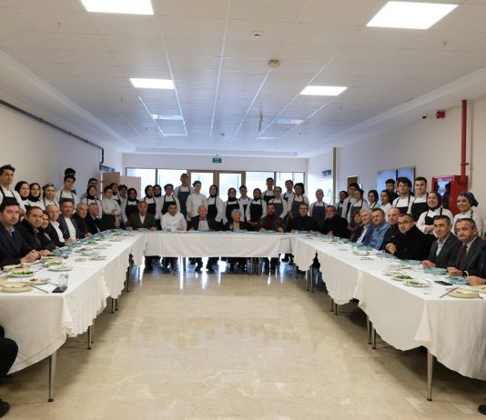 Ahmet Baysal’dan Mengen MYO’yu ziyaret