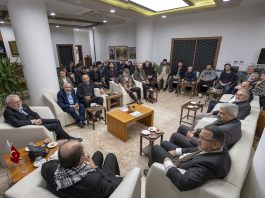 Yusuf Kaplan ve tiyatro ekibinden Rektör Alişarlı’ya ziyaret