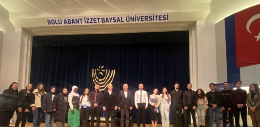 Usta diplomat Ömer Önhon konuğumuz oldu