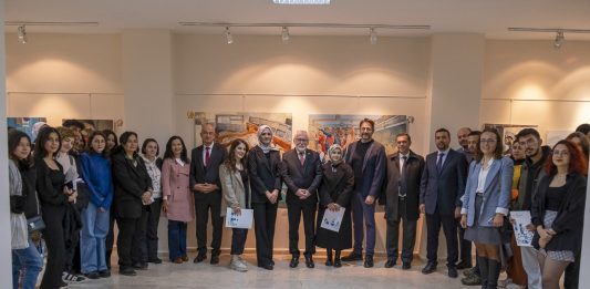Üniversite Öğrencileri Resim Yarışması Sergisi açıldı