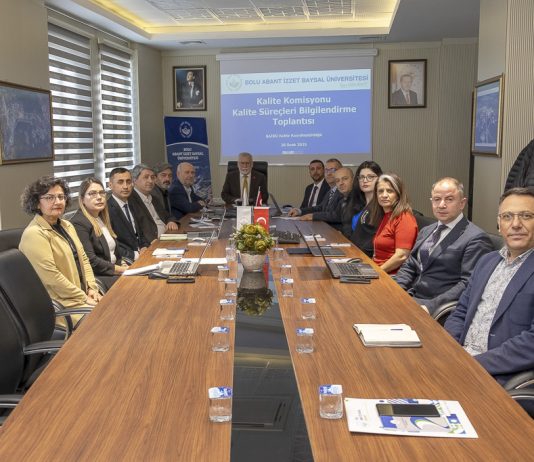 Kalite Komisyonu ve Kalite Koordinatörlüğü KİDR Yazım Sürecinde Toplanarak Gündemdeki Konuları Değerlendirdi