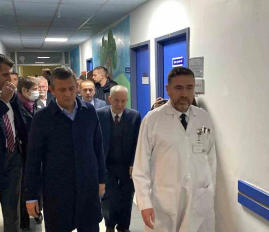 CHP Genel Başkanı Özel’den tedavisi süren yaralılara ziyaret