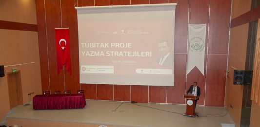 TÜBİTAK ARDEB Başkan Yardımcısı Doç. Dr. Arıcı, akademisyenlerle buluştu