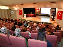 Anneler Üniversitede Okulu devam ediyor