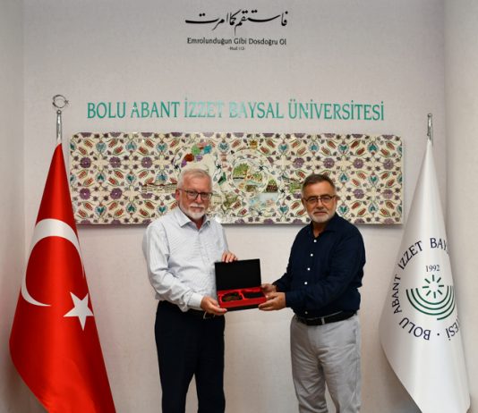 Türkiye Diyanet Vakfı Genel Müdürü Turan’dan Rektörümüze Ziyaret