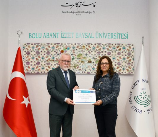 Prof. Dr. Nazmiye Yıldırım’dan Rektörümüze ziyaret