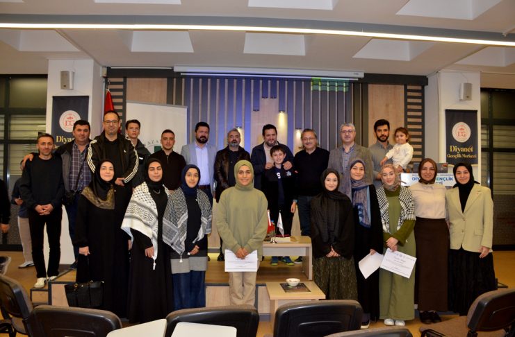 Türkiye Yazarlar Birliği Bolu Şubesi’nden Duygu Yüklü Şiir Programı