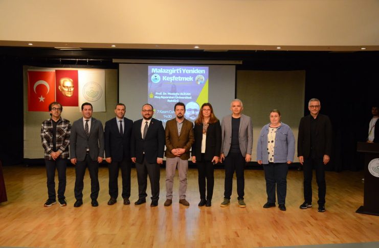 “Malazgirt’i Yeniden Keşfetmek” konulu konferans düzenlendi