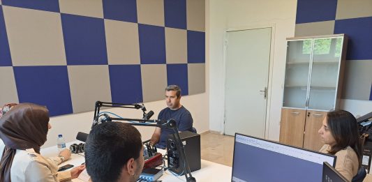 Radyo Uni 14’te “Dijital Çağda İletişim” konusu ele alınacak