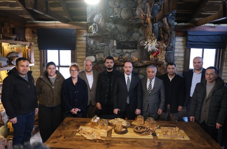 YÖK’ün Bilim Kafe etkinliği, Mengen’deki Tohum Ambarı’nda yapıldı