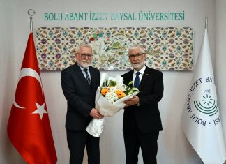 Rektörümüz Prof. Dr. Faruk Yiğit, görevine başladı.