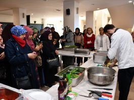 Annelere, kadın sağlığı ve çocuk beslenmesi anlatıldı