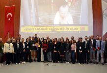 CNN Türk Muhabiri Merve Tokaz, habercilik kariyeri yapmak isteyen gençlerle buluştu