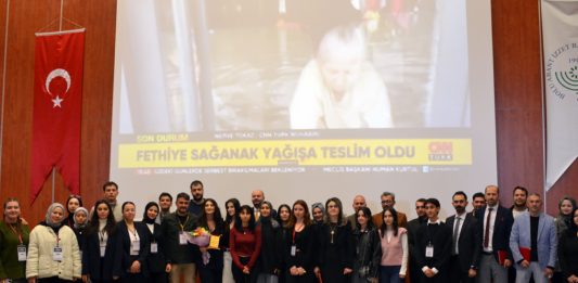 CNN Türk Muhabiri Merve Tokaz, habercilik kariyeri yapmak isteyen gençlerle buluştu