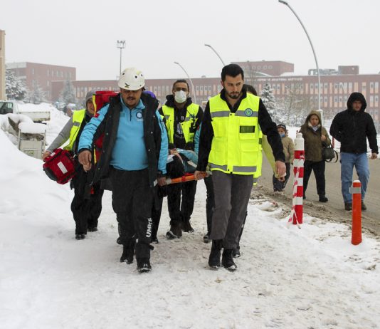 Diş Hekimliği Fakültesinden tesis tahliye tatbikatı