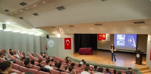 Narko Gençlik kapsamında farkındalık eğitimleri sürüyor