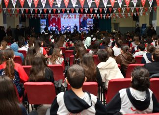 Gezici Müzik Atölyesi-Türkü Yolu projesi öğrencilerle buluşuyor