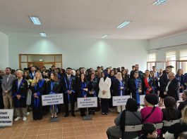 Mudurnu Süreyya Astarcı Meslek Yüksekokulunda mezuniyet coşkusu