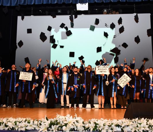 Yeniçağa Yaşar Çelik Meslek Yüksekokulu Mezuniyet Töreni yapıldı