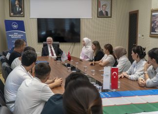 KIUT akademisyenlerinden Rektörümüze ziyaret