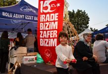 Üniversitemizden 15 Temmuz bilgilendirme stantları