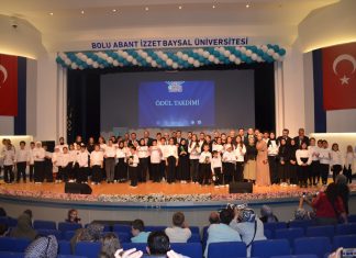 BAİBÜ’de TÜGVA Tarafından Düzenlenen Ödül Töreni Gerçekleştirildi